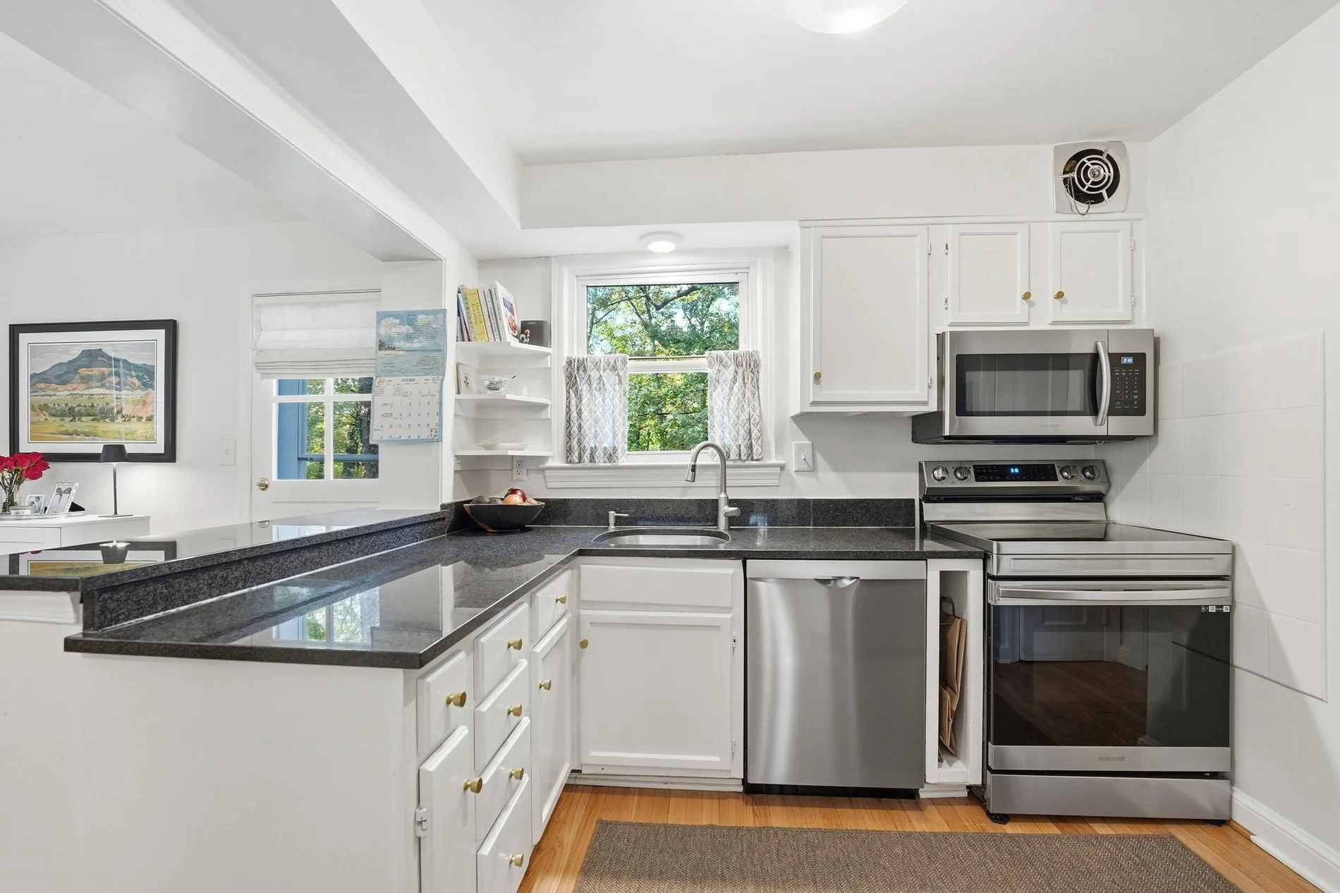 6032 Grove Drive, Alexandria, VA 22307, Belle Haven, Virginia, United States. - Photo 5