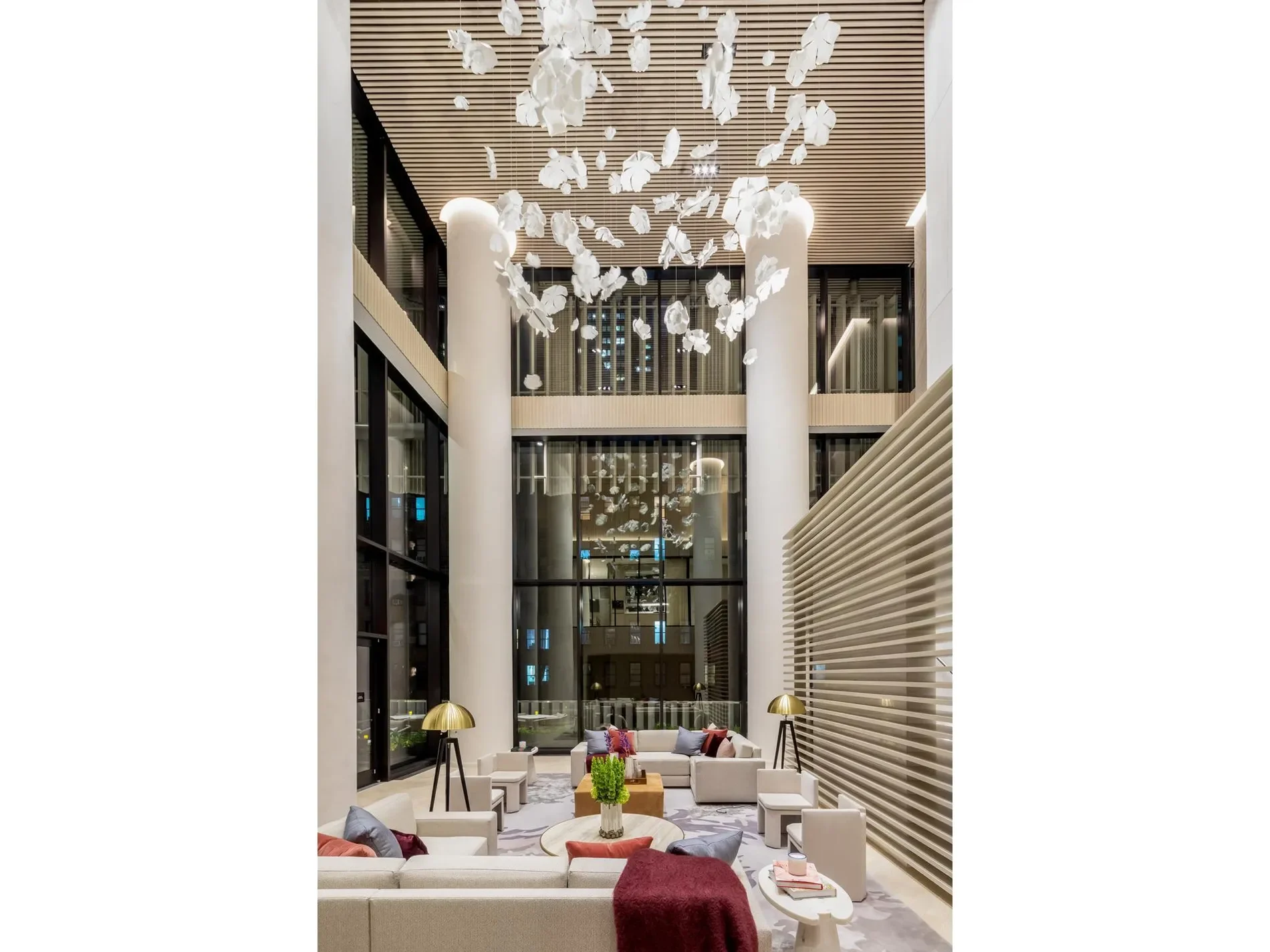 THE CENTRALE, 138 E 50TH ST, New York, New York, United States. - Photo 15