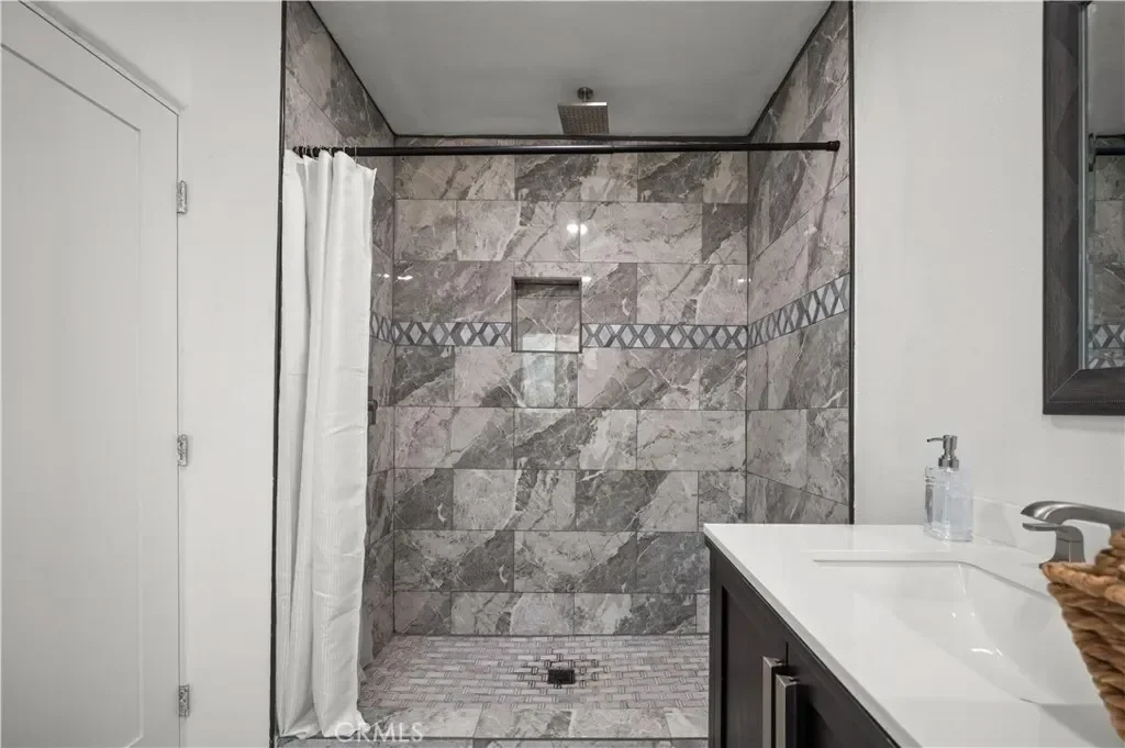 638 N Buttonwood, Orange, California, United States. - Photo 21