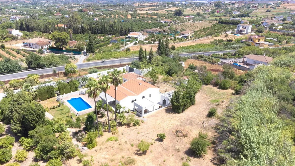 Alhaurín El Grande 
	House   Detached Villa