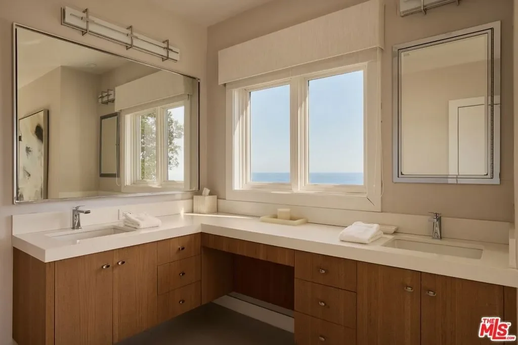 28026 Sea Lane Drive, Malibu, California, United States. - Photo 19