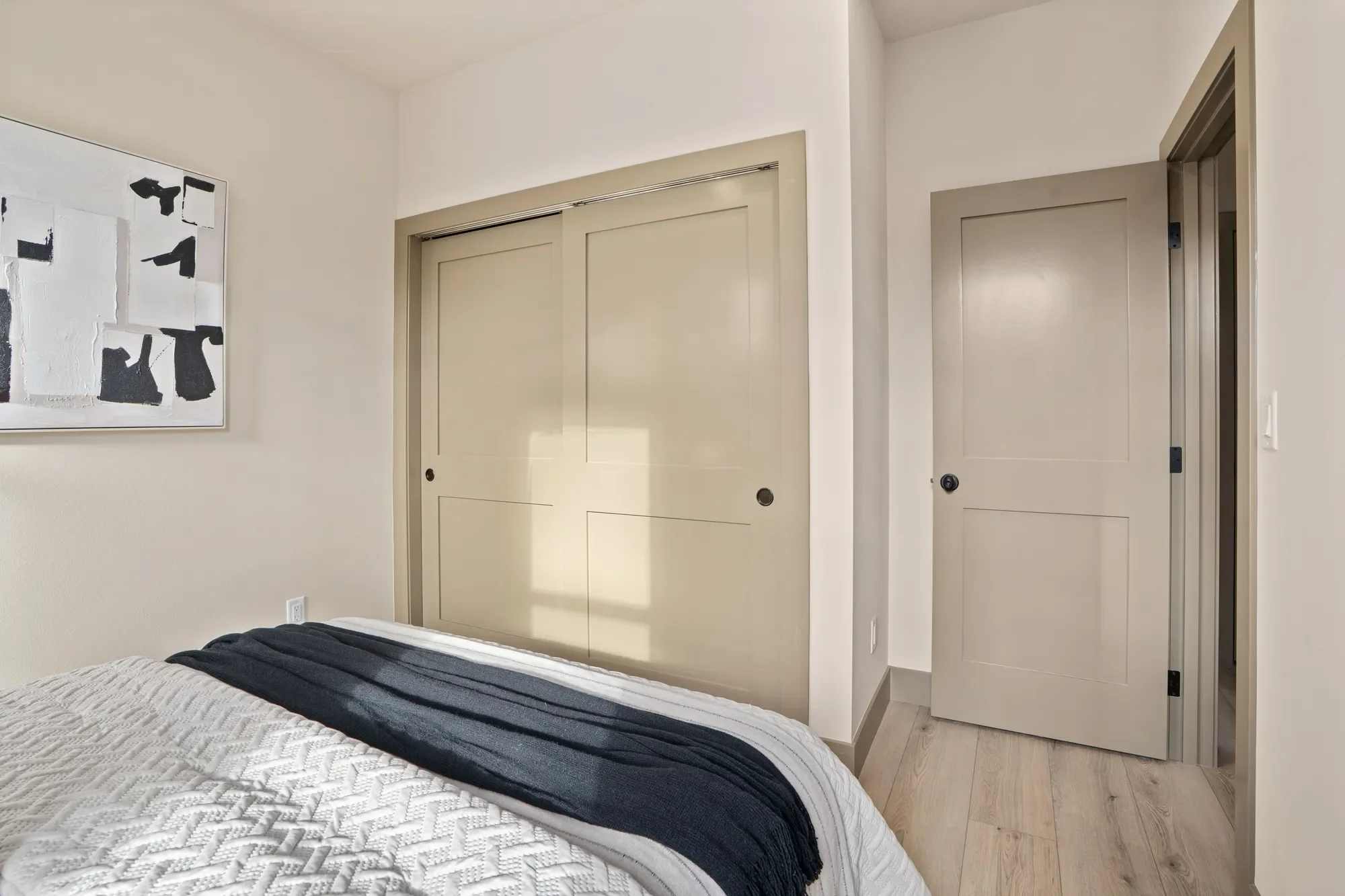 5033 25th Ave SW Unit #B , Seattle, WA 98106, Seattle, Washington, United States. - Photo 13