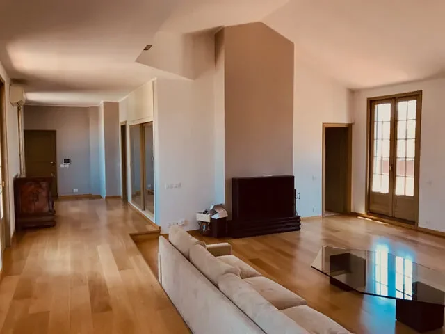 Gallery photo 2