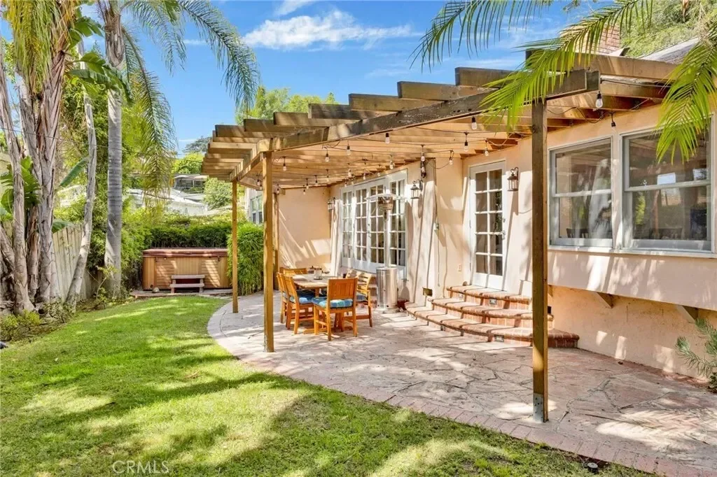 3398 Floyd, Los Angeles, California, United States. - Photo 32