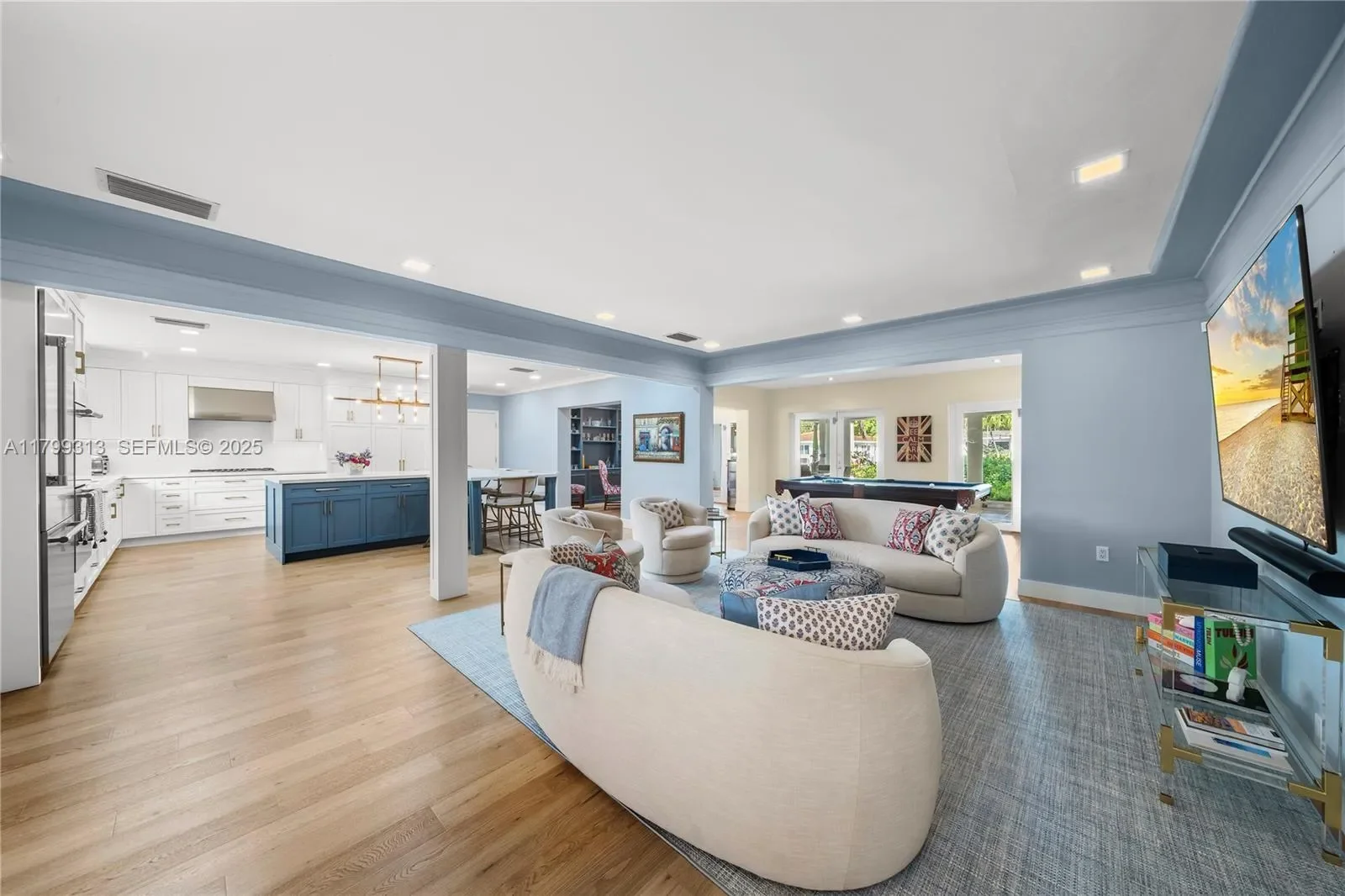 725 Vilabella Ave, Coral Gables, Florida, United States. - Photo 2