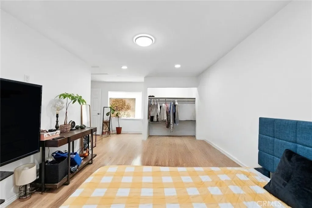 15219 Willard, Los Angeles, California, United States. - Photo 14