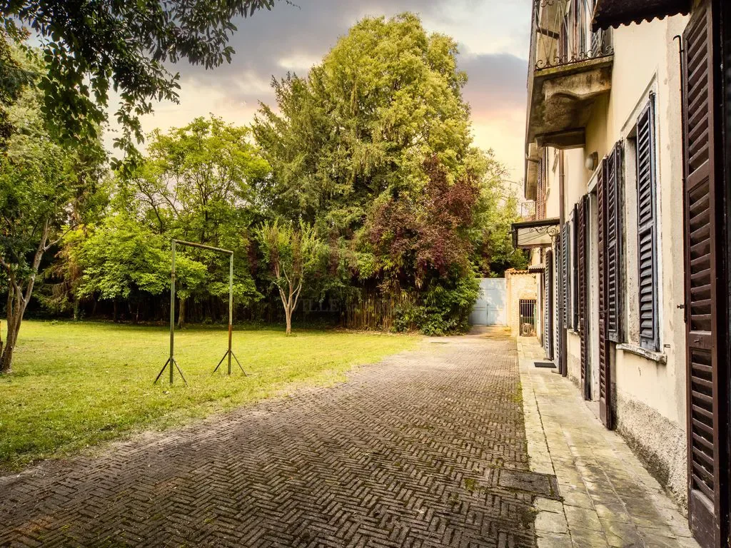 Via Borghetto, Desio, Lombardy, Italy. - Photo 23