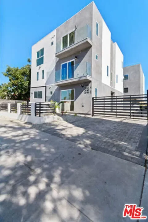 2636 Virginia Road, Los Angeles, California, United States. - Photo 17