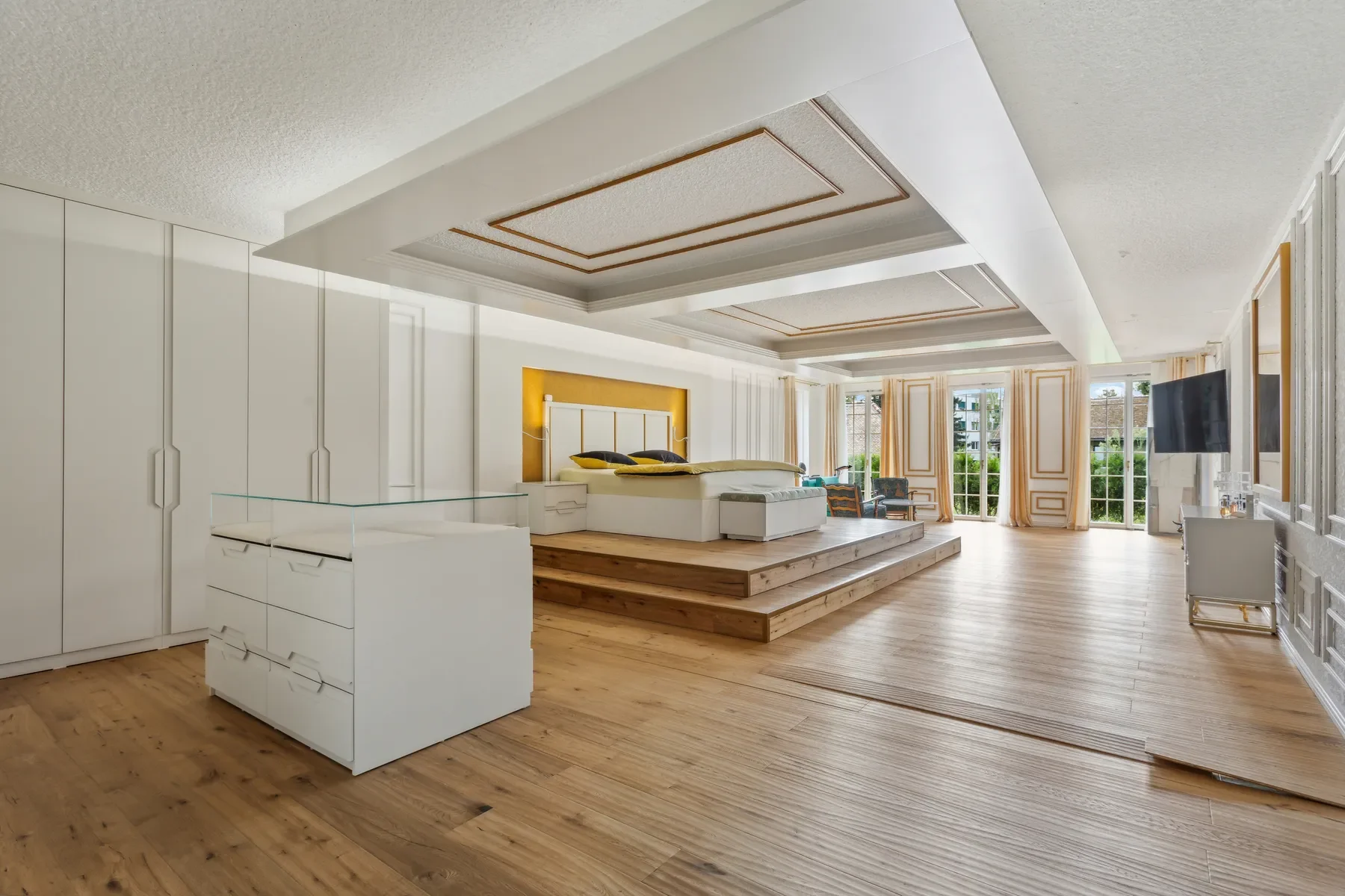Gallery photo 1