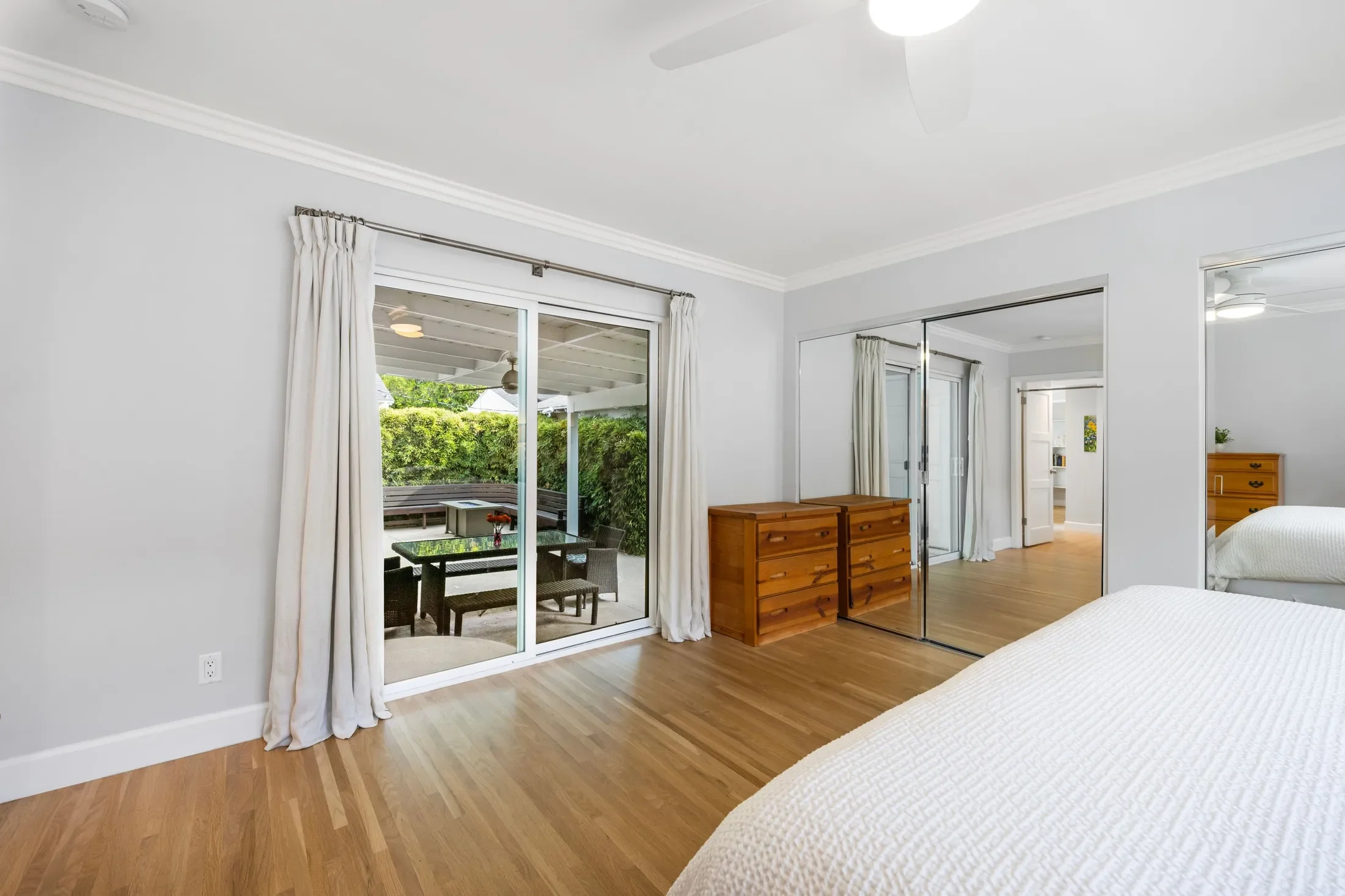 16600 Gilmore Street, Van Nuys, CA 91406, Los Angeles, California, United States. - Photo 4