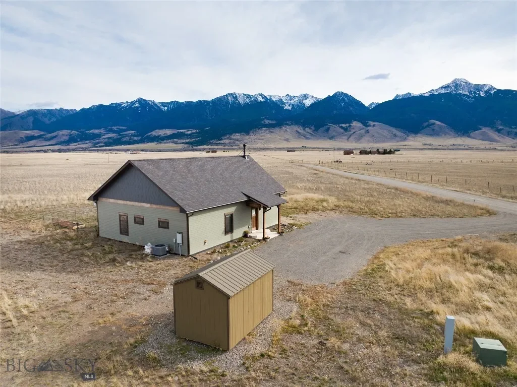 138 Inverness, Livingston, Montana, United States. - Photo 42