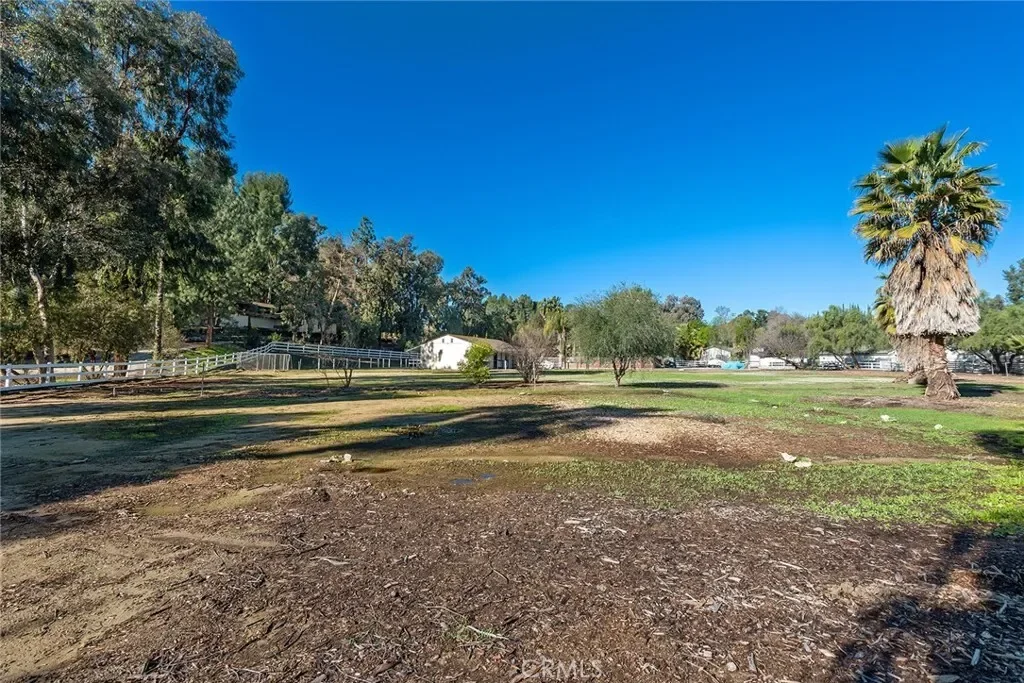 5546 PARADISE VALLEY Road, Hidden Hills, California, United States. - Photo 12