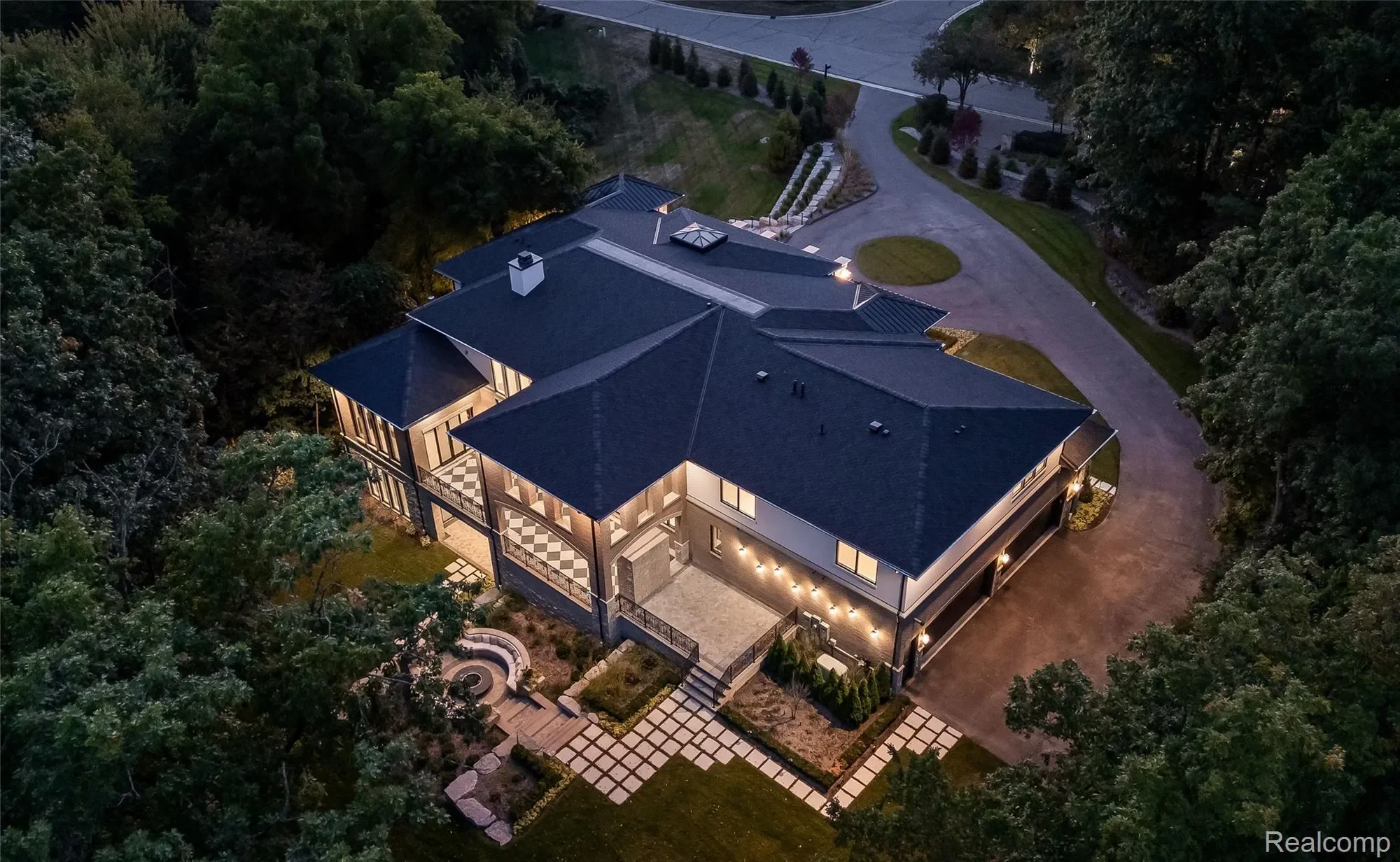 559 Barrington Park Drive, Bloomfield Hills, MI 48304, Bloomfield Hills, Michigan, United States. - Photo 11