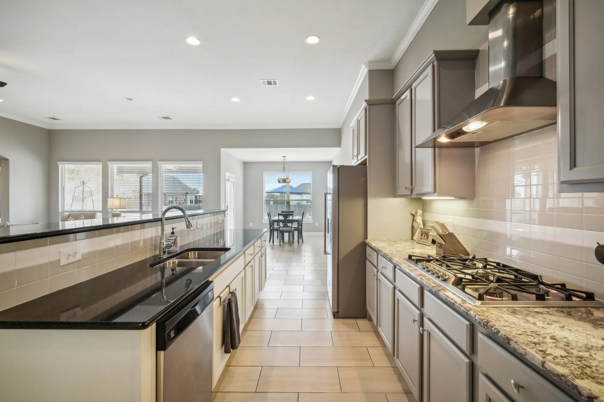 281 Chisholm TRL, Bastrop, Texas, United States. - Photo 15