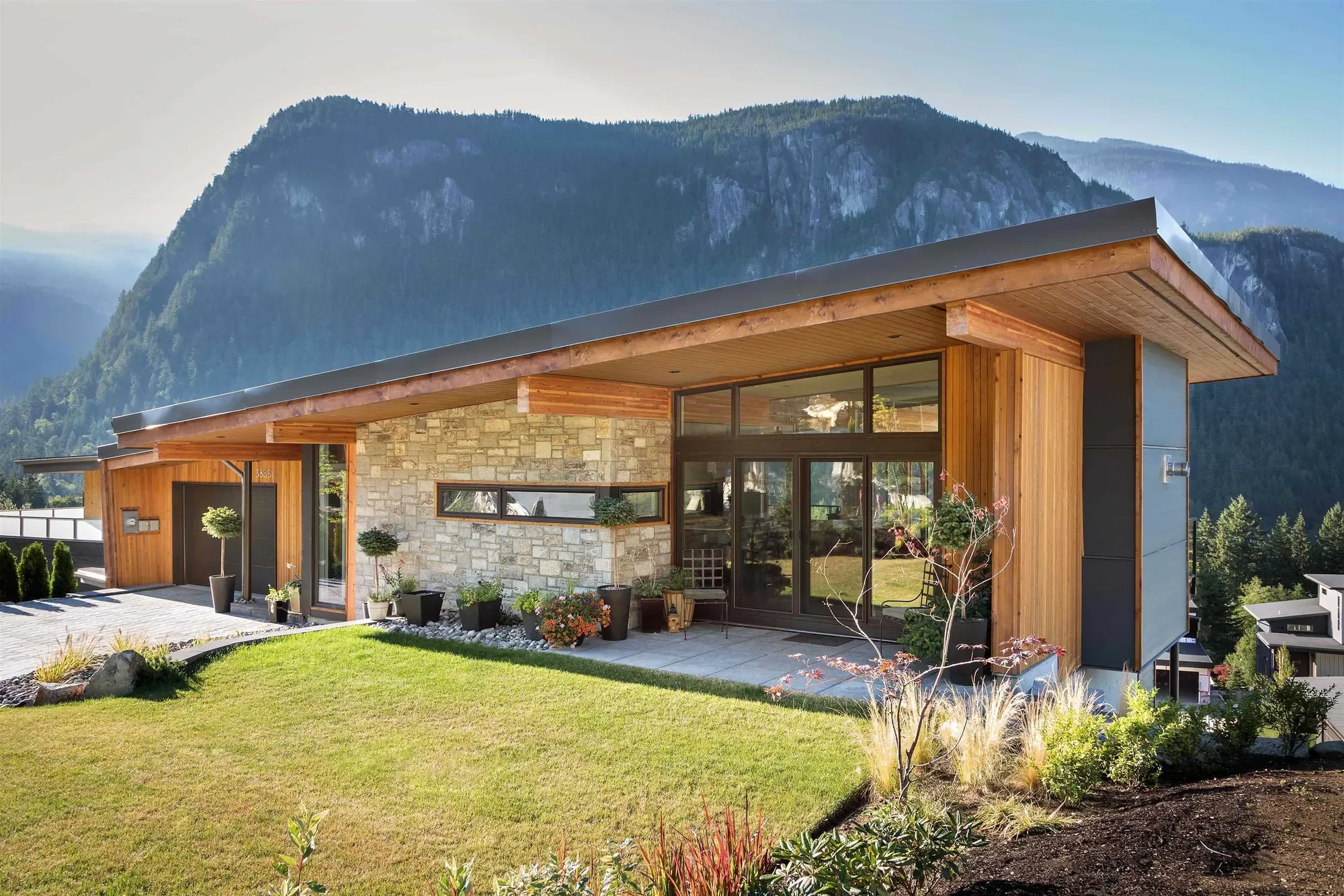 38561 Sky Pilot Drive, Squamish, British Columbia, Canada. - Photo 15