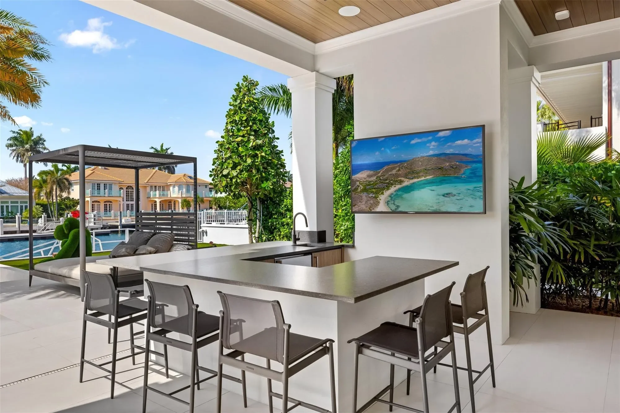 2520 Del Lago Dr, Fort Lauderdale, Florida, United States. - Photo 48
