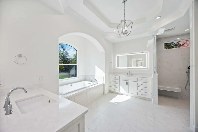 7922 ROYAL BIRKDALE CIRCLE, LAKEWOOD RANCH, FL 34202, Bradenton, Florida, United States. - Photo 6