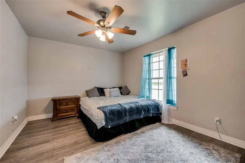 5646 N US Highway 69, Celeste, Texas, United States. - Photo 22