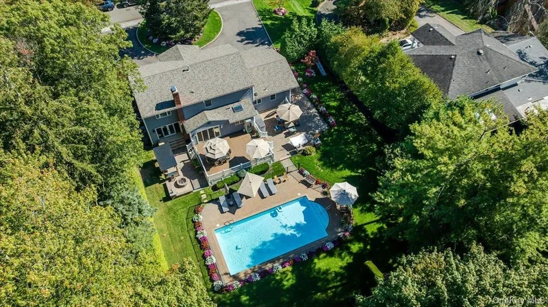 75 Karol Place, Muttontown, NY 11753, Muttontown, New York, United States. - Photo 37