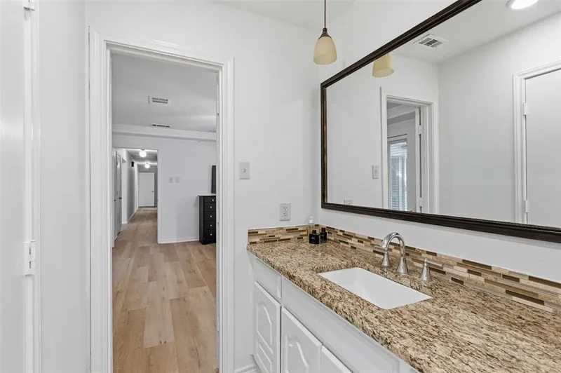 9034 Windy Crest Drive, Dallas, Texas, United States. - Photo 17
