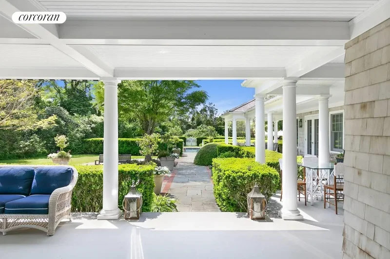 483 First Neck Lane, Southampton, NY 11968, Southampton, New York, United States. - Photo 9