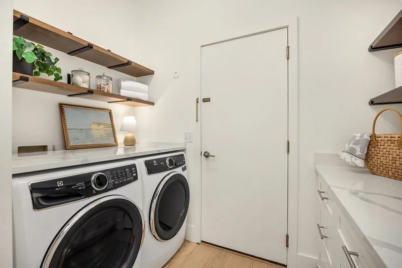171 Wallace Wy NE Unit #B , Bainbridge Island, WA 98110, Bainbridge Island, Washington, United States. - Photo 28