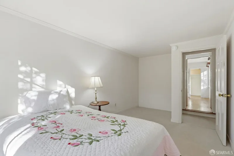 6 Cypress Court, Los Altos Hills, California, United States. - Photo 43