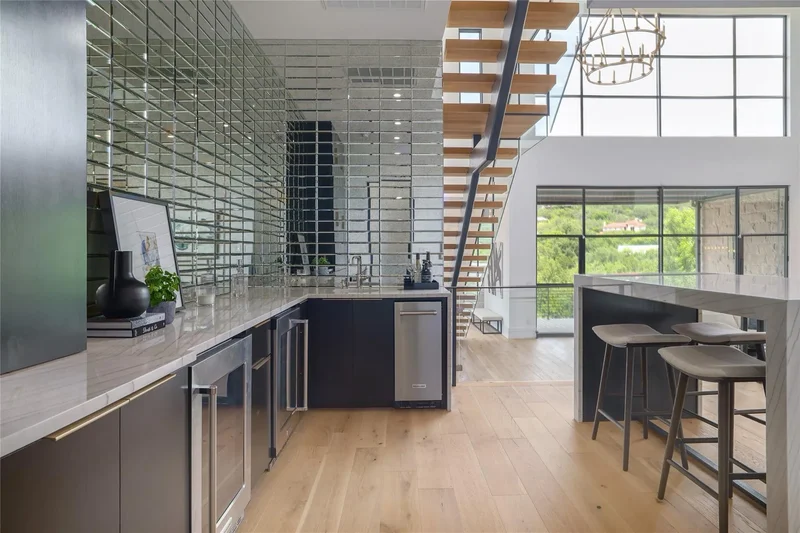 2701 Toro Canyon RD B, Austin, Texas, United States. - Photo 14