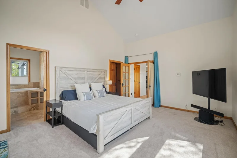 67076 Sunburst Street, Bend, Oregon, United States. - Photo 29