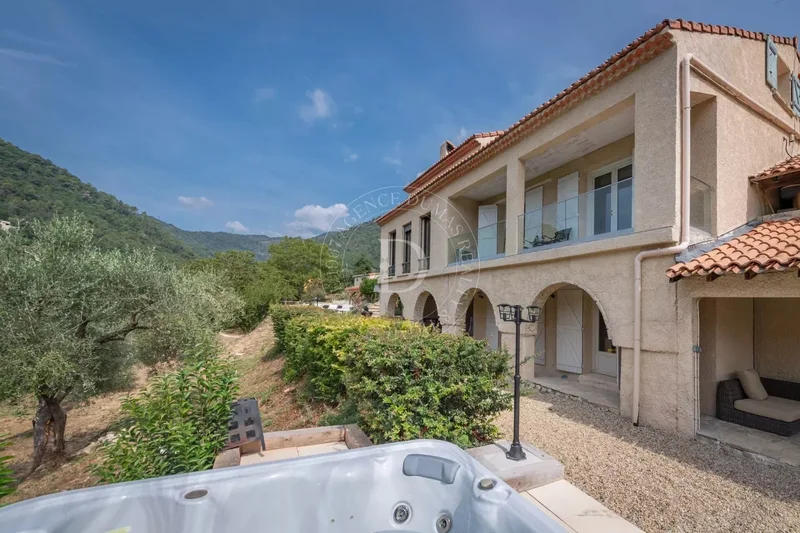 Sospel, Provence-Alpes-Côte d'Azur, France. - Photo 2