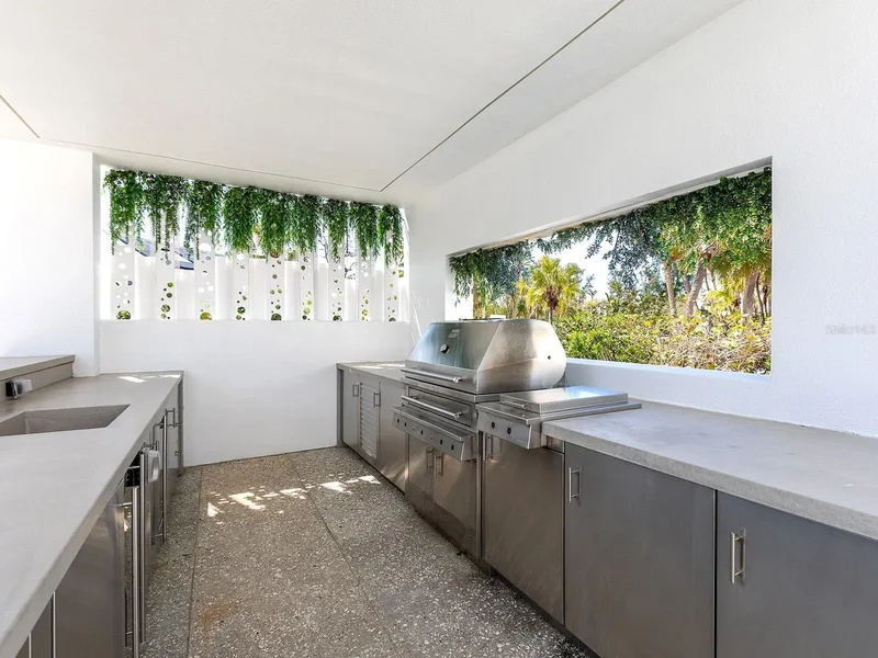7647 SANDERLING ROAD, Siesta Key, Florida, United States. - Photo 47
