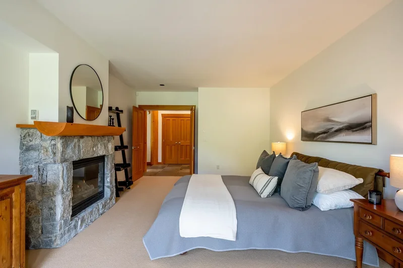 8398 Glen Abbey Lane, Whistler, British Columbia, Canada. - Photo 16