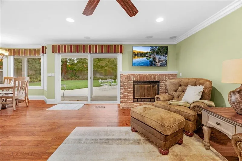 244 E Dorothea Court, Visalia, CA 93277, Visalia, California, United States. - Photo 44