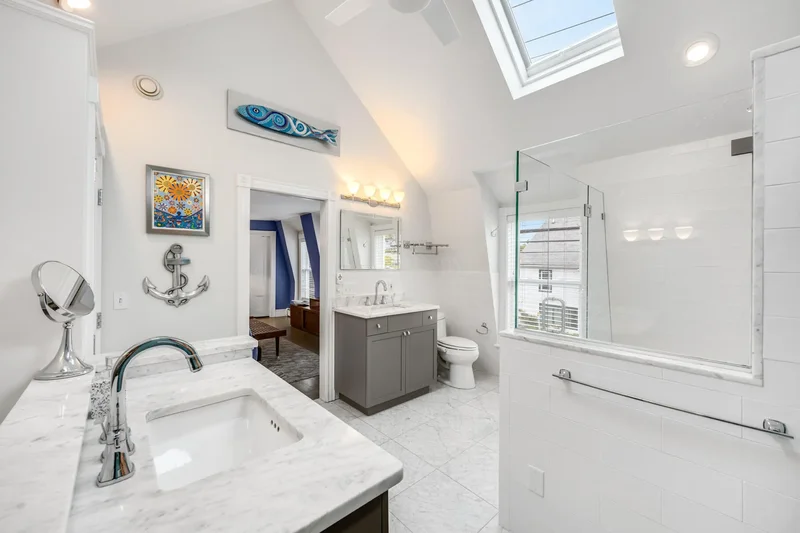 15 Center Street , Provincetown, MA 02657, Provincetown, Massachusetts, United States. - Photo 36