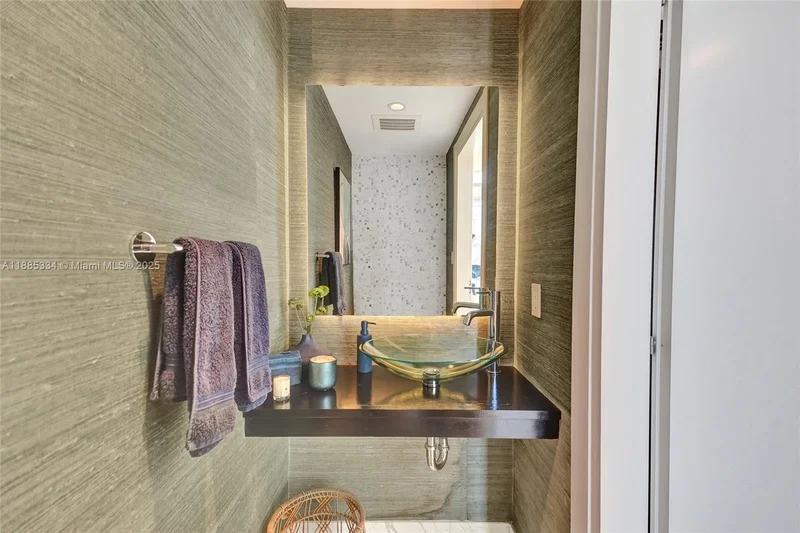200 Biscayne Boulevard Way 505, Miami, Florida, United States. - Photo 2