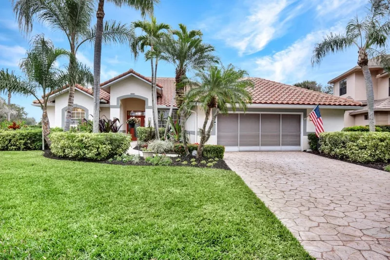 Golf View Home on Quiet Cul-de-Sac