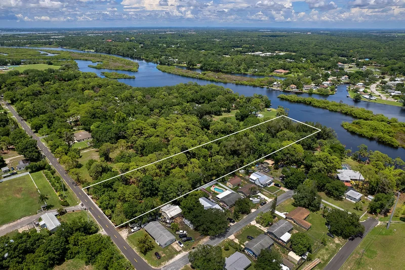 4203 51st Street E, Bradenton, FL 34208, Bradenton, Florida, United States. - Photo 2