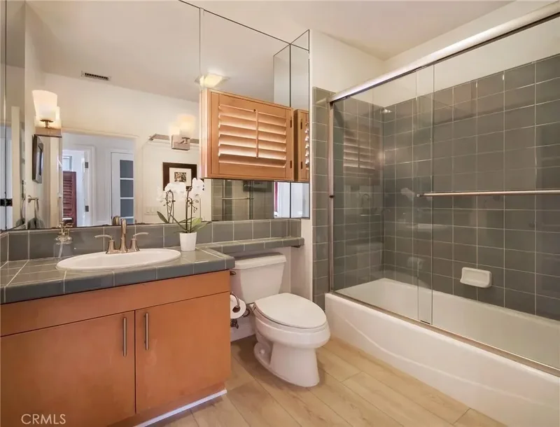 2741 Bungalow Place, Newport Beach, California, United States. - Photo 20