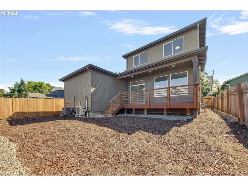 2407 Thompson Ave, Vancouver, WA 98660, Vancouver, Washington, United States. - Photo 37