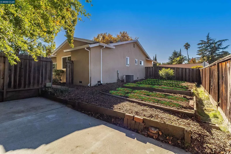 1856 Carriage Dr, Walnut Creek, California, United States. - Photo 46