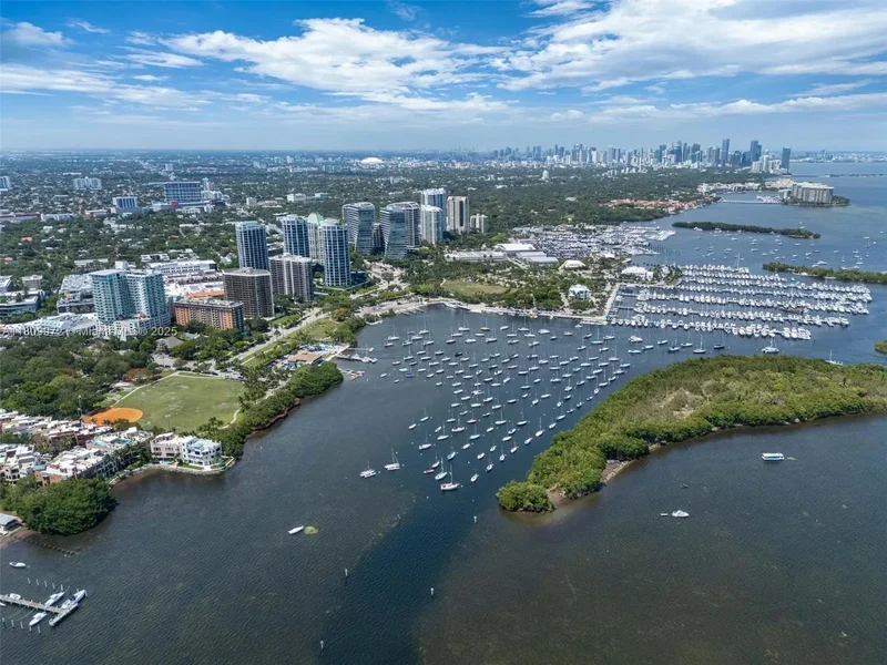 2901 S Bayshore Dr 17G/H, Miami, Florida, United States. - Photo 65
