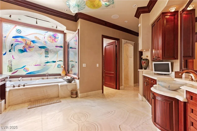 35 Ventana Canyon Drive, Las Vegas, Nevada, United States. - Photo 35