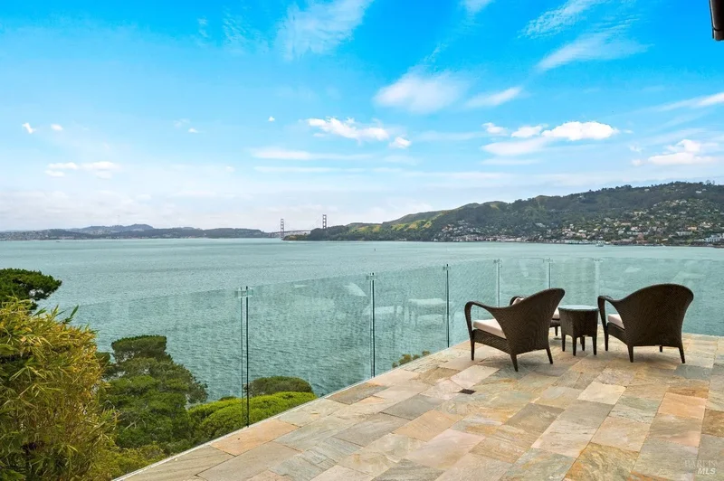 337 Belvedere Avenue, Tiburon, California, United States. - Photo 2