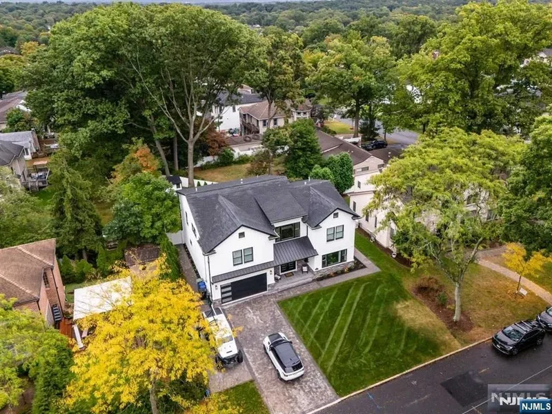 362 Harrison Street, Paramus, NJ 07652, Paramus, New Jersey, United States. - Photo 41