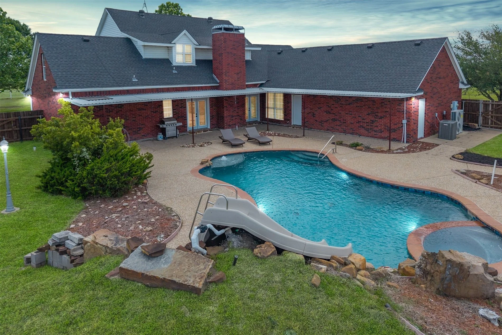 Property photo 2