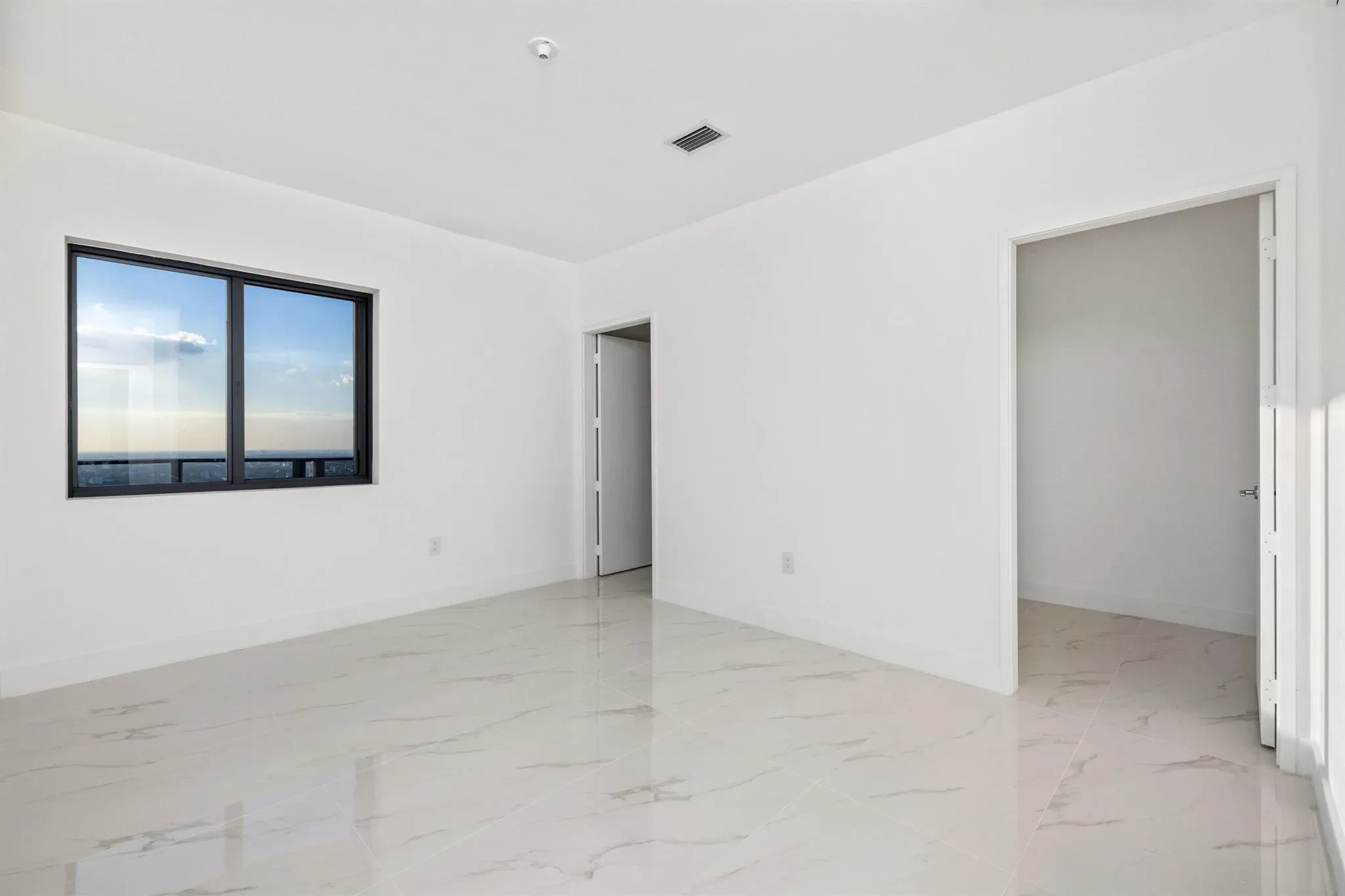 700 NE 24th Street Penthouse Mansion-6003, Miami, Florida, United States. - Photo 14