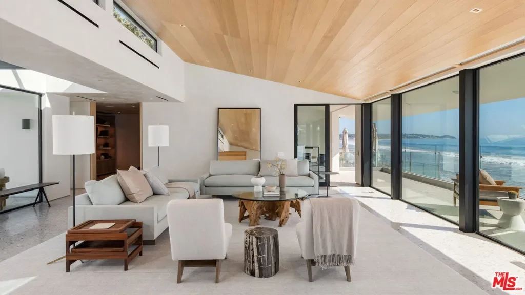 31388 Broad Beach Road, Malibu, California, United States. - Photo 10