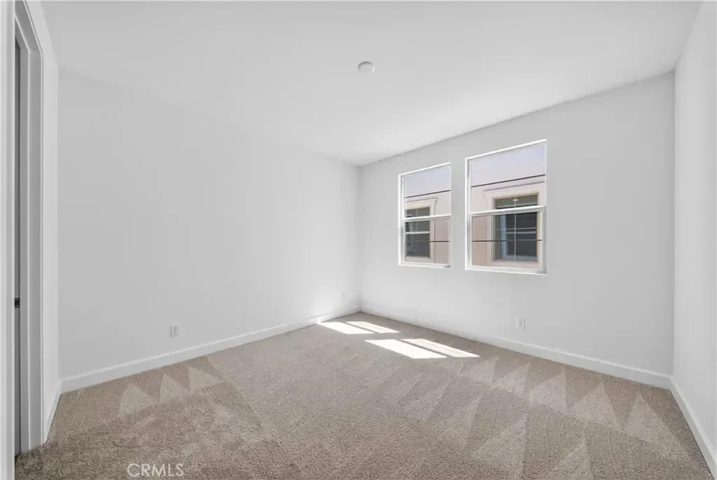 21219 Currant Ct, Los Angeles, California, United States. - Photo 25