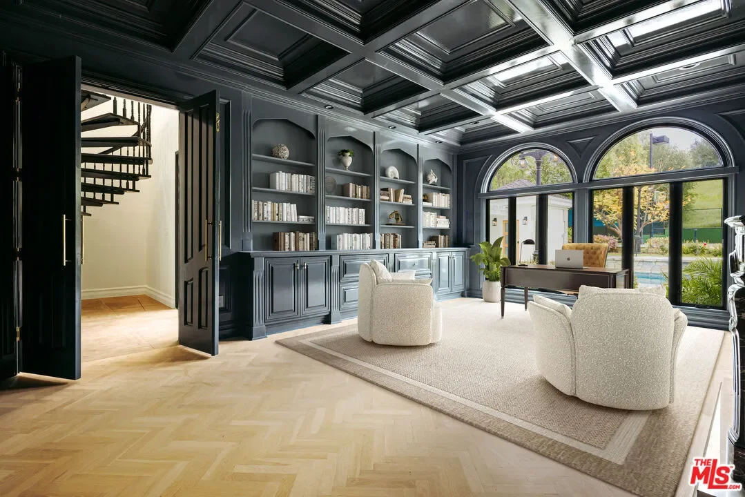 20608 Chatsboro Dr, Los Angeles, California, United States. - Photo 14
