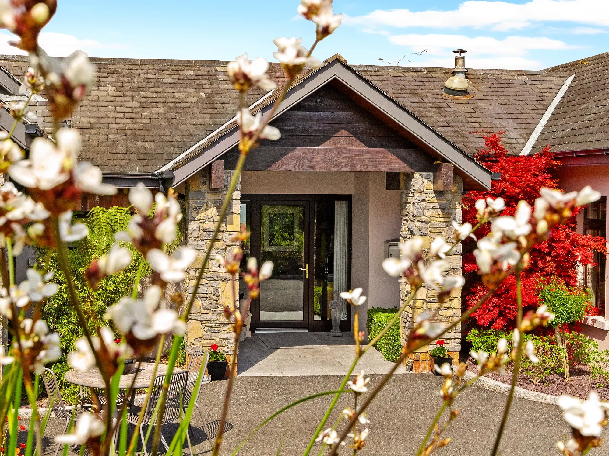 Exterior photo 10